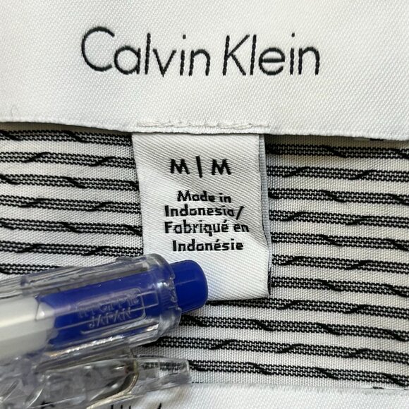 Calvin Klein 100% Cotton button down strips shirt men's size M in gray & white - Picture 13 of 13